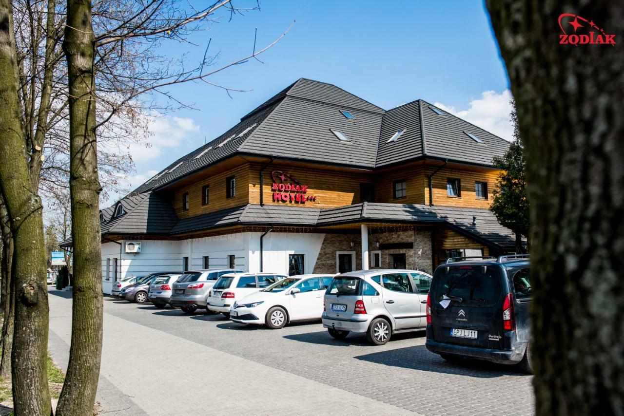 Hotel Zodiak Radomsko Exterior photo